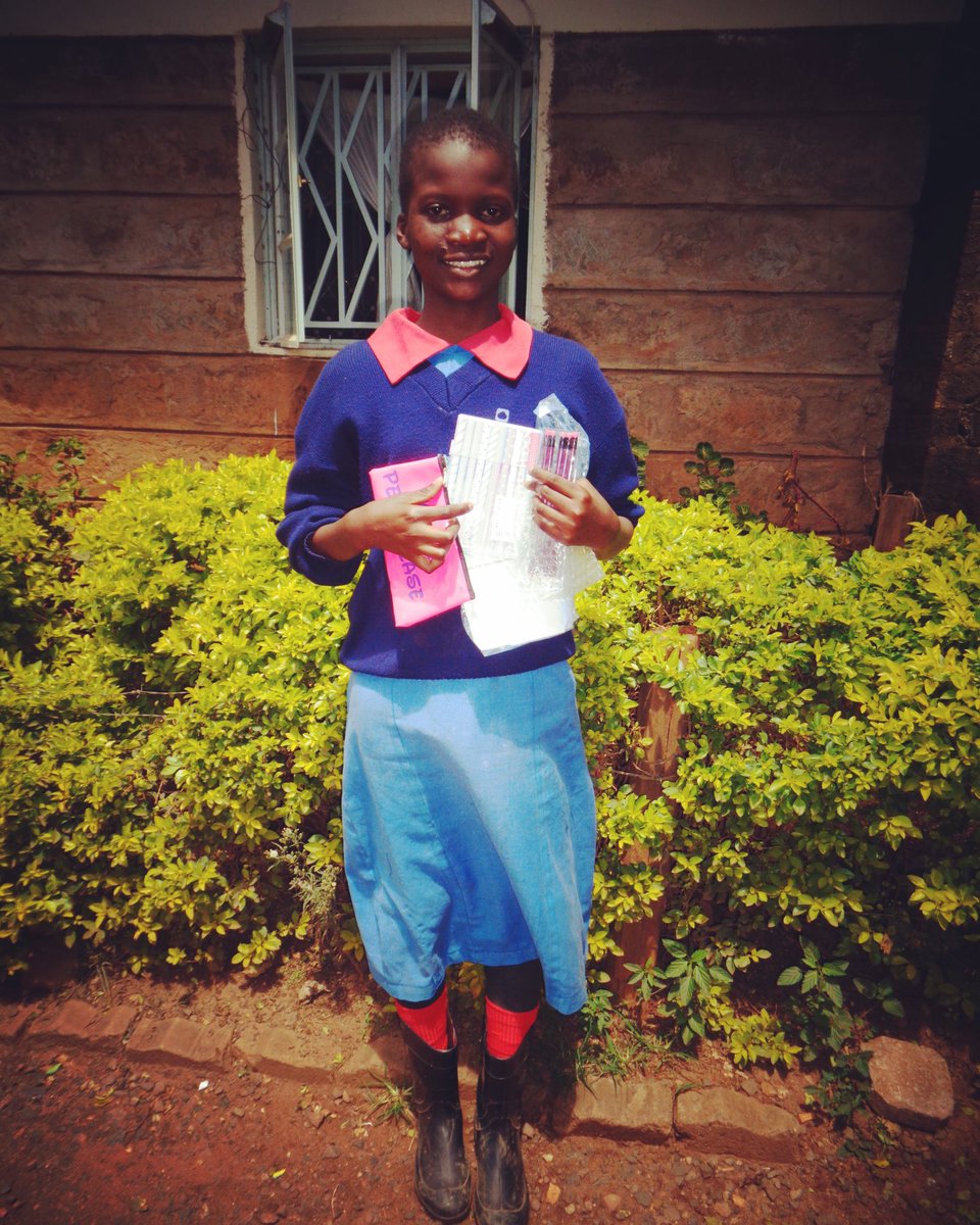 kiberakids's tweet photo. Lovely smile from Mary as she receives her kind gift from her sponsor 😍 #kiberakids #thankyou #stationaryessentials #allsmiles https://t.co/SghDzgyqeB