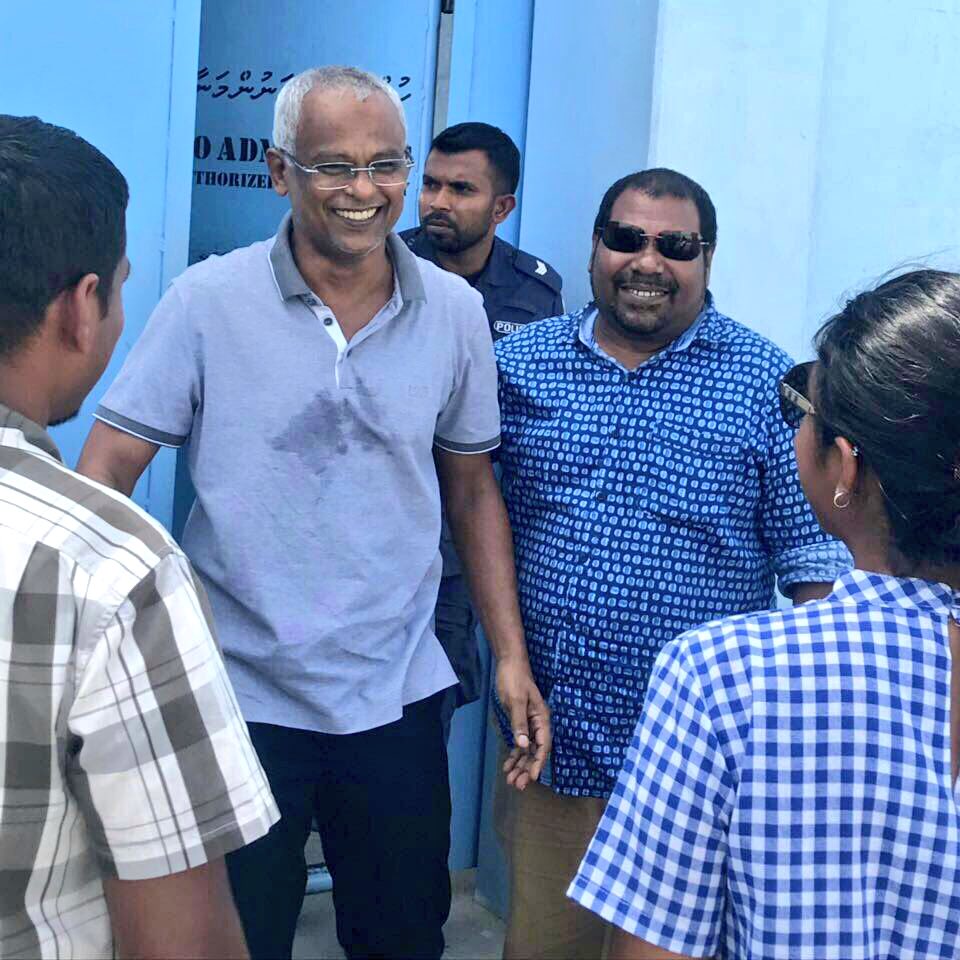 fathun6663's tweet photo. Maruhabaa @ibusolih thiyaee watan dheke loabivaa dhari eh #Huhttuva #MaldivesInCrisis #FreeAllPoliticalPrisoners https://t.co/e6pam7rDH9