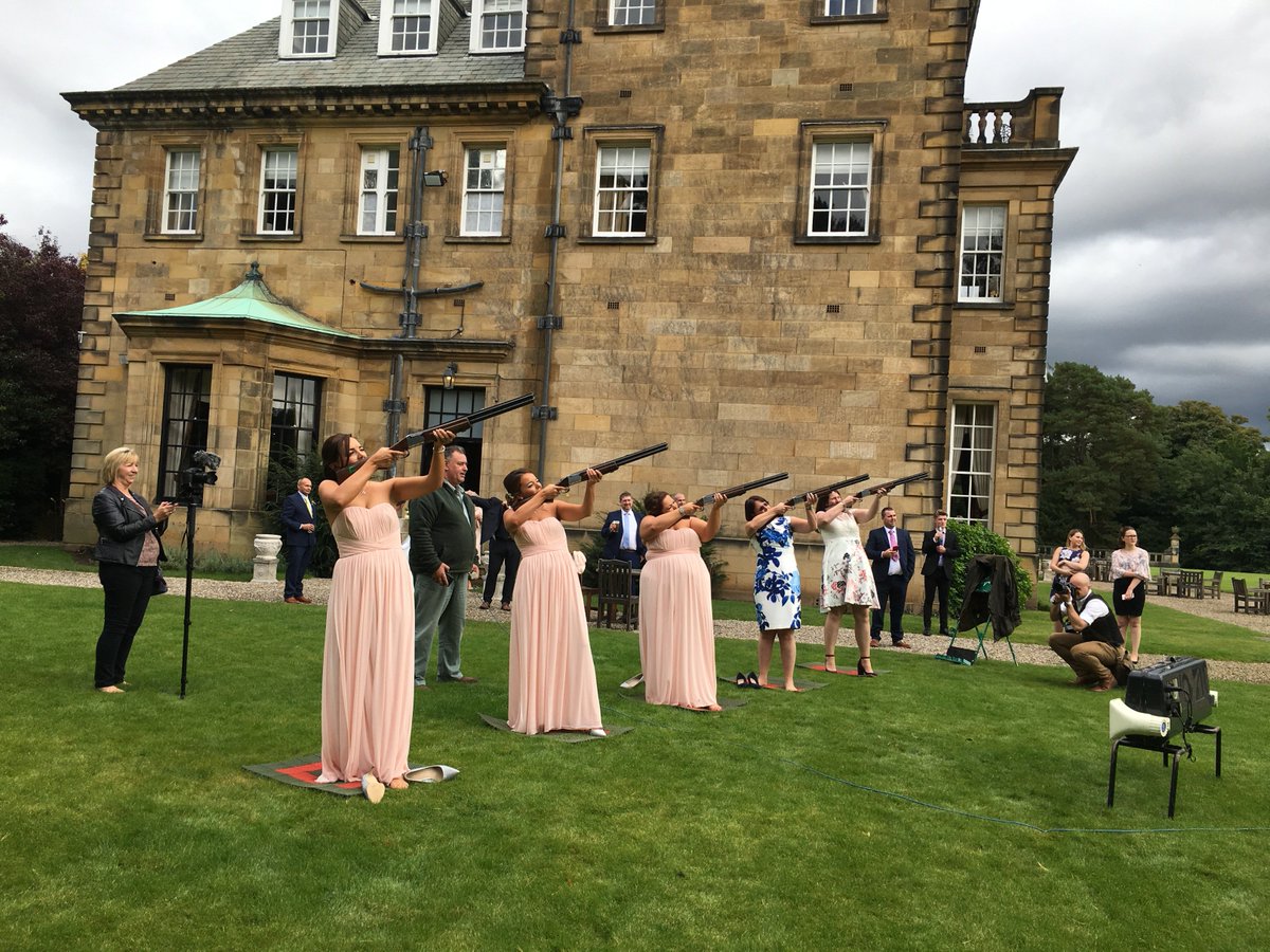 bond_parties's tweet photo. #LaserClayShooting is a superb afternoon activity that fits in well after the #WeddingCeremony and before the #WeddingBreakfast at any #SummerWedding ❤️ #LaserShooting #ClayShooting #Shooting #ShotgunWedding #Wedding #Weddings #WeddingEntertainment #Summer #WeddingWednesday https://t.co/oFpVrUXLn5