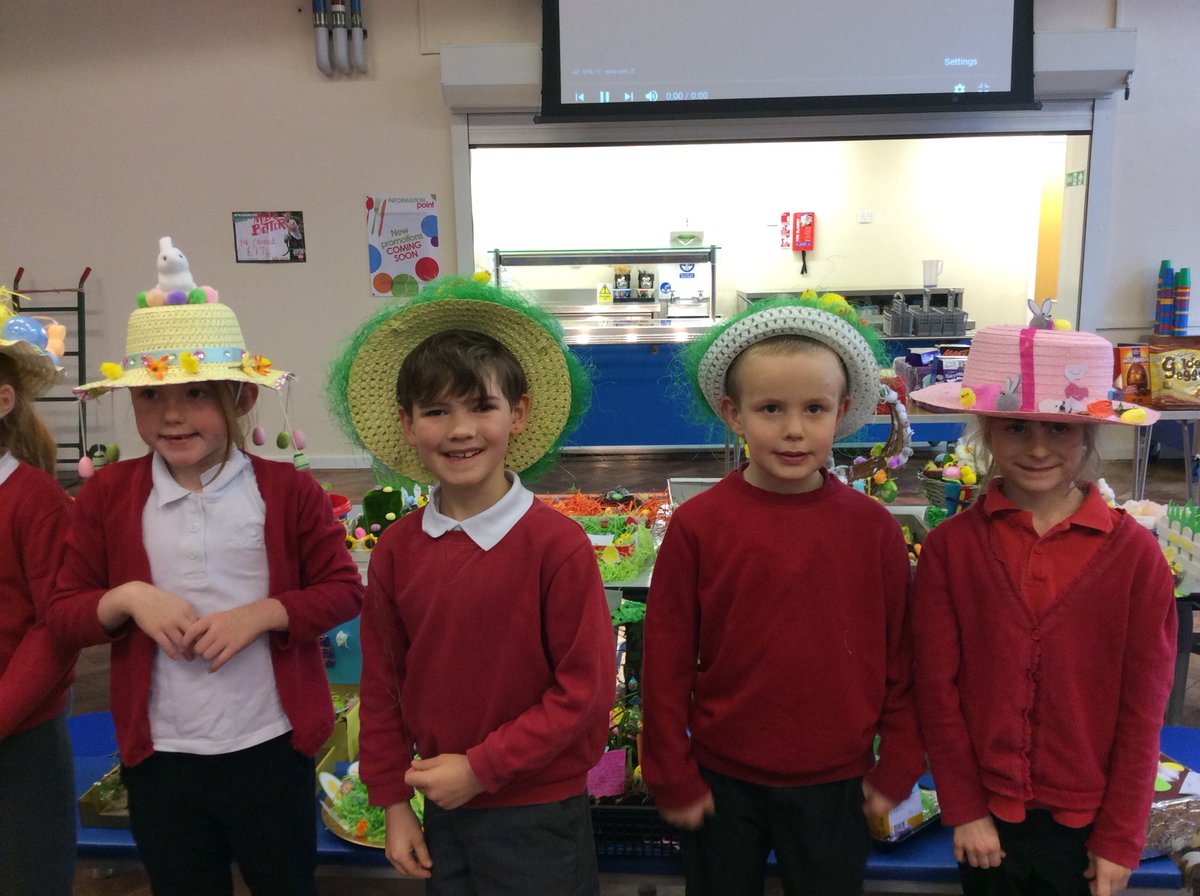 oaktreehatters's tweet photo. Fantastic Easter bonnet parade this morning. https://t.co/DBeI8kO8oK