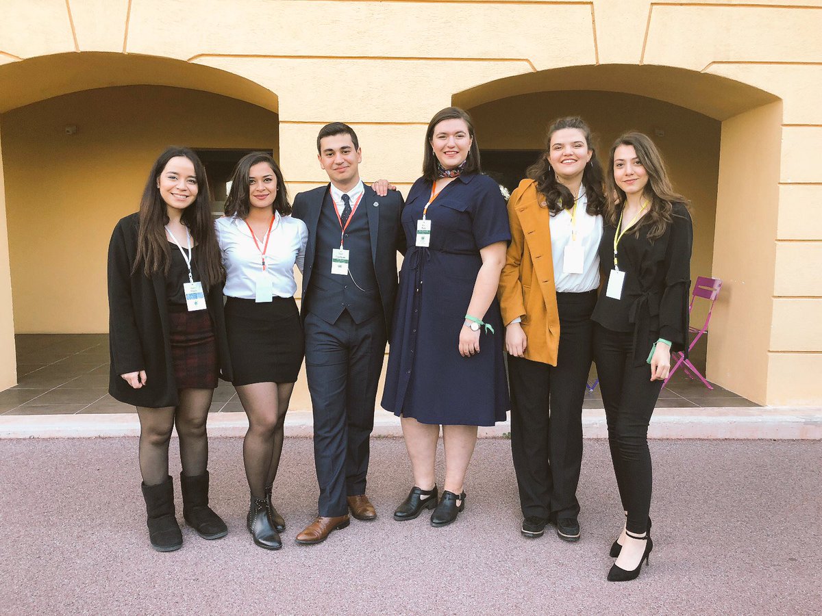 Delegasyonumuz #YMUNWorldTour Projemiz kapsamında Fransa’nın Nice şehrinde düzenlenen MEDMUN Konferansına 5 delege ve 1 komite direktörü ile katılım gösterdi.