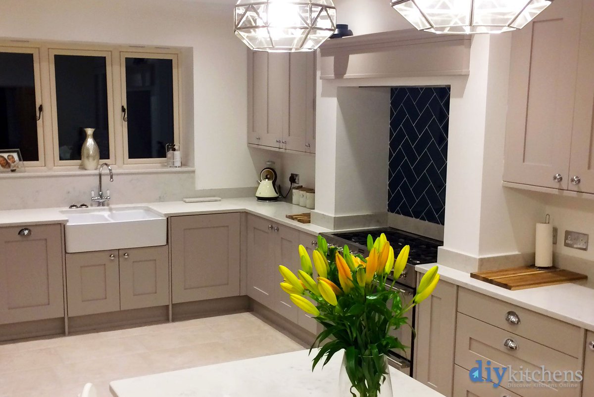 Diy Kitchens On Twitter Clare From Coven Shows Us Her Newly