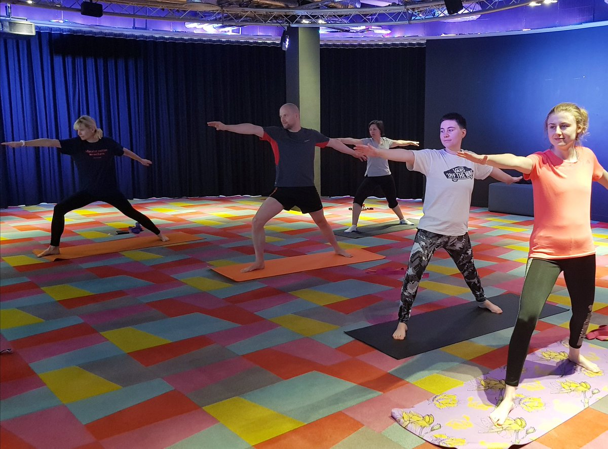 KarmaKadets's tweet photo. Moments before we attempted a challenging pose that resulted in lots of laughter and falling over at yoga this morning 😂🤸‍♀️🤸‍♂️👌 https://t.co/AC1tyxylHO