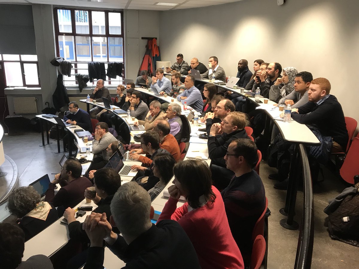 FITCorteXlab's tweet photo. CorteXlab’s presentation at the GDR Plateformes day at Paris, right after @bastibl ‘s presentation https://t.co/PxBs4InvoA