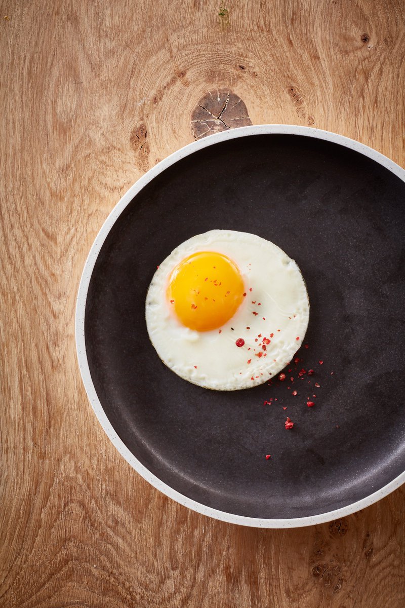 HounoUniverse's tweet image. This month, HOUNÖ Chefs would like to share with you a simple fried eggs recipe. This popular meal is so easy to make in your HOUNÖ combi oven.  #foodweshare #hounorecipe #visualcooking #combislim #houno  hounoblog.com/recipes