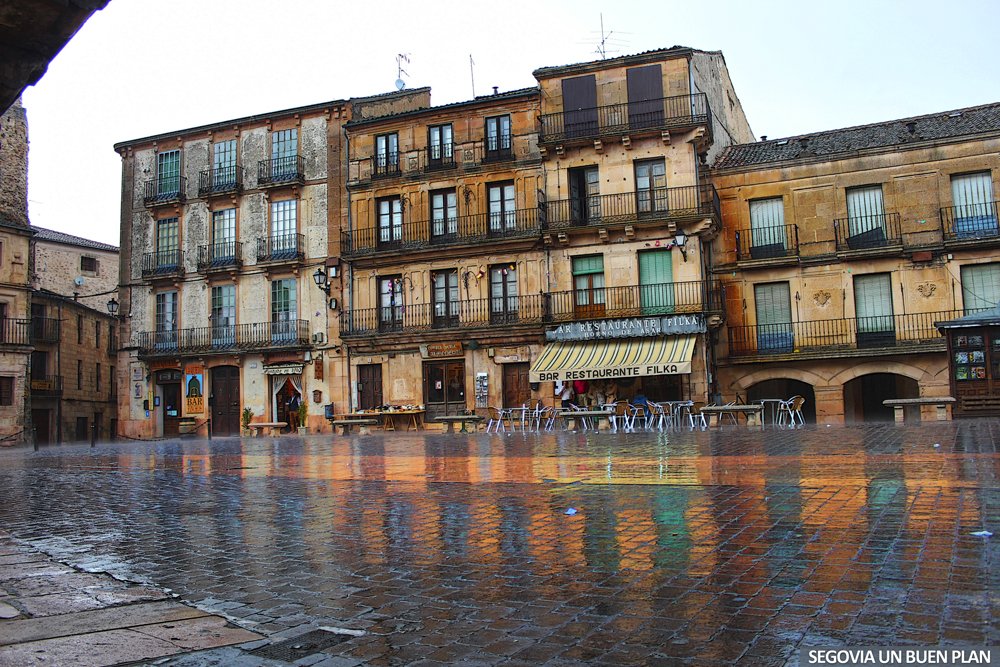 Sepúlveda te espera en su Semana Santa. Echa un vistazo a su programa: bit.ly/2J0ETth