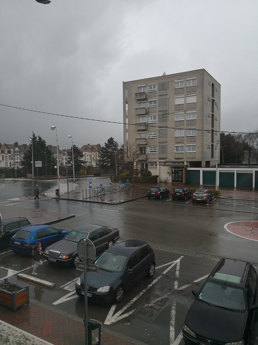 Caami_Vsr's tweet photo. Super temps 👌😒. Demain matin, l'accueil groupes va être top si ça s'arrange pas 😂 https://t.co/y3E9xbEqR9