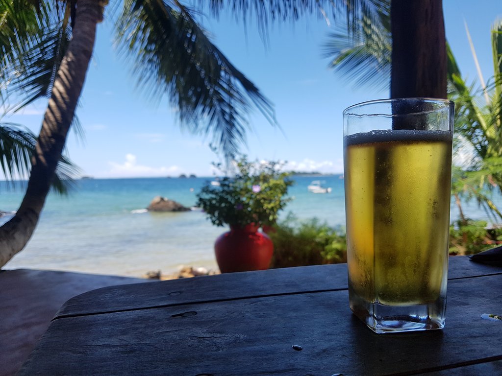 JamesMorr1s's tweet photo. And a much more relaxing time on the beautiful Nosy Komba 🌴 https://t.co/b5rhBqvEhi