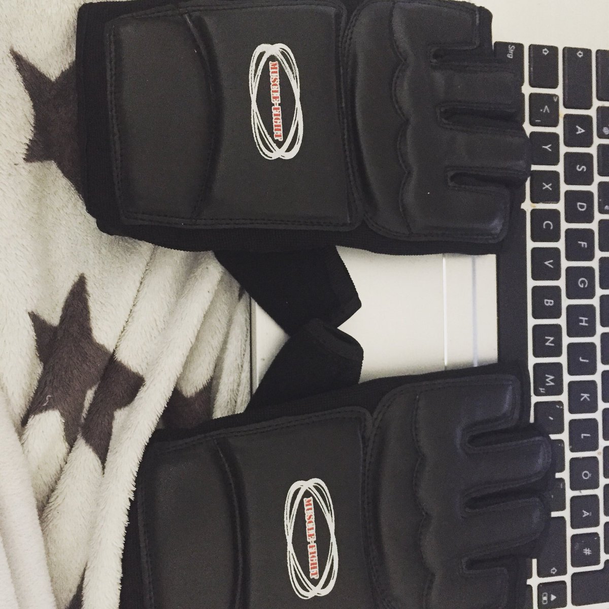 MichiganUndergr's tweet image. HUGE #ThankU to #MuscleFight for the new #UndergroundBoxing #MMA #gloves mich appreciate it #StayFit #MakeYourOwnWay #StayBrutal 💪🥊💯