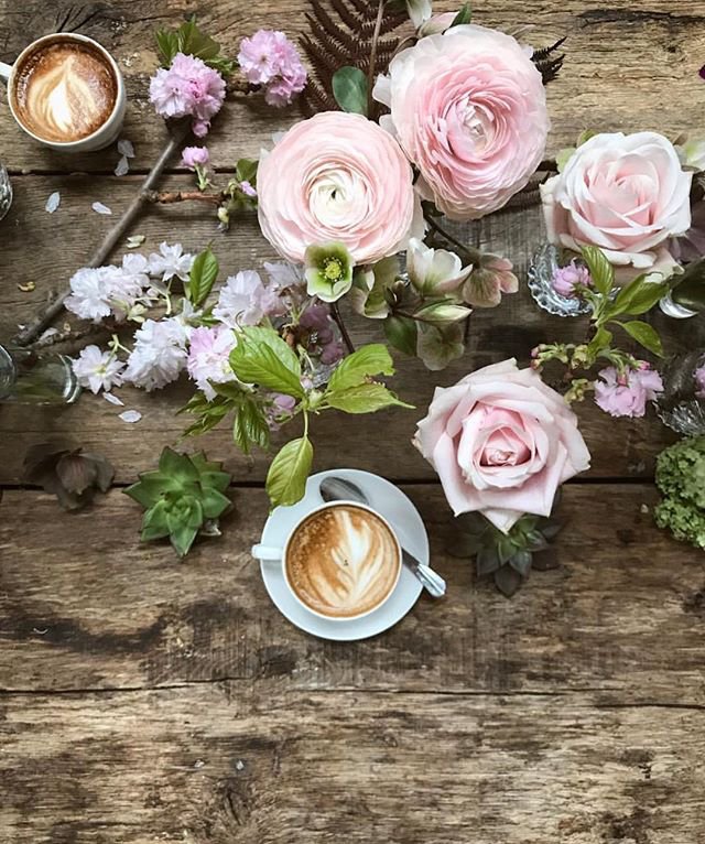 About yesterday ... thanks <a href="/belleannee/">Annie Harrod</a> for capturing @wildthingsflowers @prettycitylondon lunch in all its glory 🌸🌼🌷💐🍃🌿☘️ : <a href="/housecafes/">house cafes</a> #railhousecafe