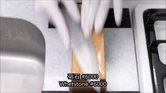 天才かよ！アルミホイルを叩いて包丁を作ってしまう鍛冶師が現れるｗｗｗ