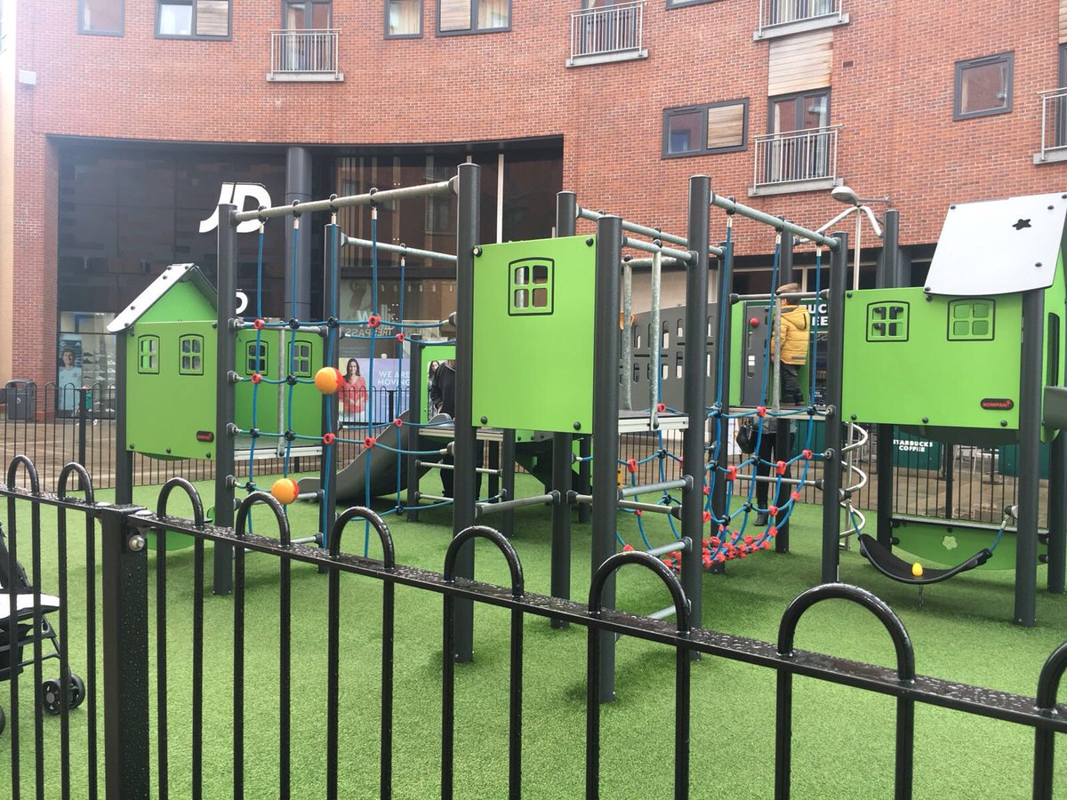 Fieldbounce tweet media