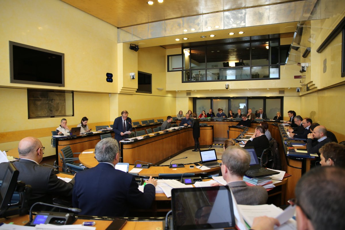 Consiglioveneto's tweet photo. Prima commissione - Via libera al Progetto di legge sulla semplificazione ordinamentale
#LeggeSemplificazioneOrdinamentale #PrimaCommissione @MarinoFinozzi @sinigagliacla
https://t.co/ppu4ZzyCYF https://t.co/l7Gk1ge9HW