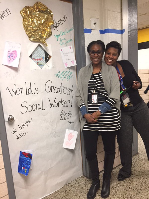 gaSSWAG's tweet photo. DeKalb SSW Deneen Owen-Robinson arrives at Stoneview Elementary to find a pleasant surprise #socialworkmonth #celebratesw #ilovedekalbschools #sswagrocks https://t.co/ZKbhz9anK6