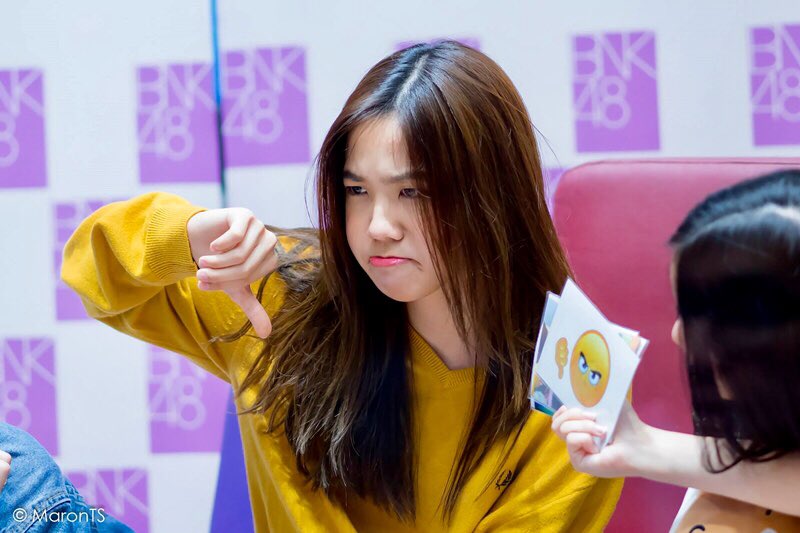 Pun_bnk48_fc's tweet photo. เล่นใหญ่ไปนะ เจ้าก้อนน #PunBNK48 #bnk48 https://t.co/mNBLboUiBN