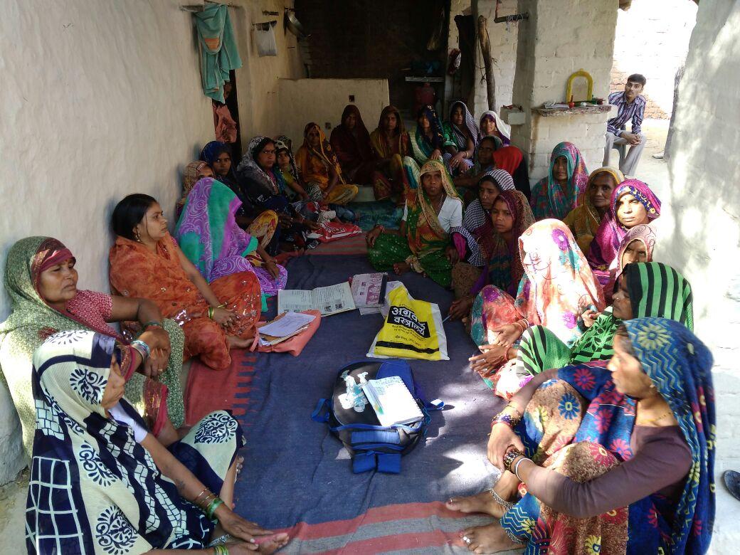 RGMVP's tweet photo. #SHG women @RGMVP conduct #MaternalNutrition Campaign at hamlet level in 120 blocks in Uttar Pradesh #UPCMP-II @BMGFIndia #WomenInHealth https://t.co/QPjo2Ws3L6