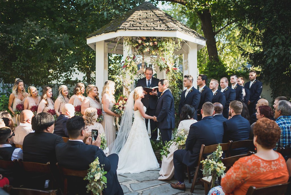 CJsOfftheSquare's tweet image. Just a quick pat on our own back...@WeddingWire named us as one of the Top 25 Garden Venues in the United States. Woot woot!!