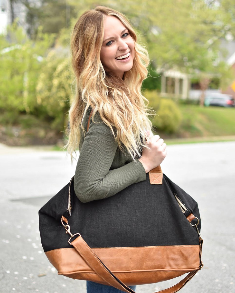 Hump Day Giveaway!! Head on over to our Instagram to enter to win one of our Tuscany Weekenders! The contest is simple :)