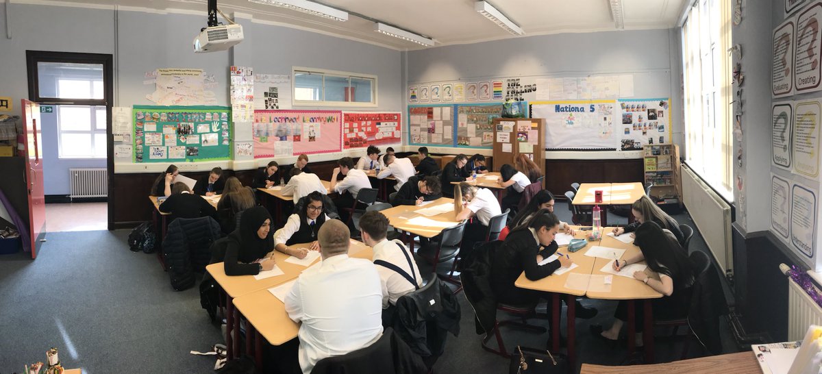 Lourdes1English's tweet image. Liz LochEGGstravaganza #Whoop #Plenary #FinalQuestion #ScottishText #HigherEnglish Such a huge effort today, well done. 👍🏼💪🏼