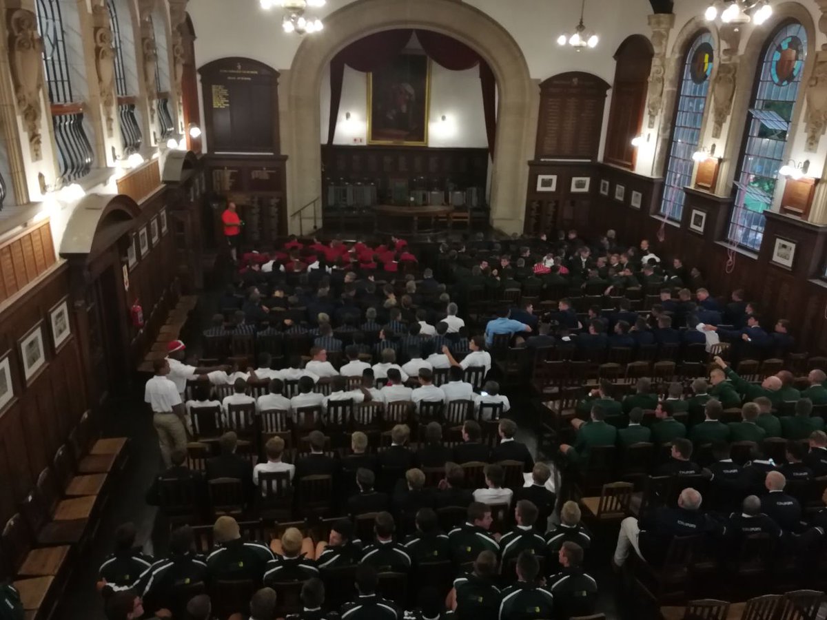 KingEdVIISchool's tweet photo. #KESFest #2018 @KingEdVIISchool Opening ceremony underway #redwelcome #SBSchoolsFest https://t.co/0wjaYCJxsv