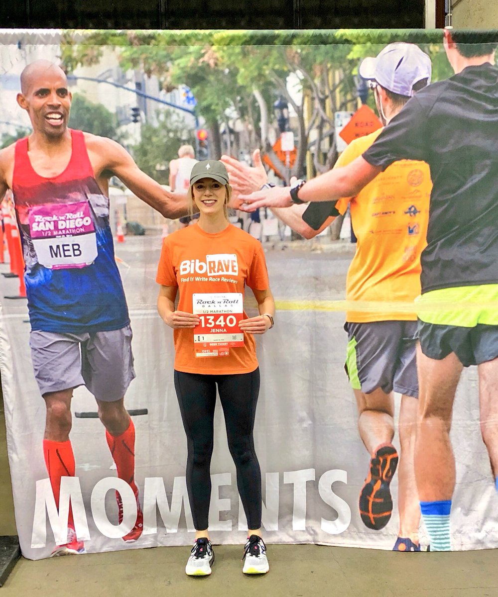 jennaruns's tweet photo. One day I’ll get my real picture with Meb but until then 😍 #rnrdallas #meb #RunnerProblems #bibchat https://t.co/WQKNILYsdm