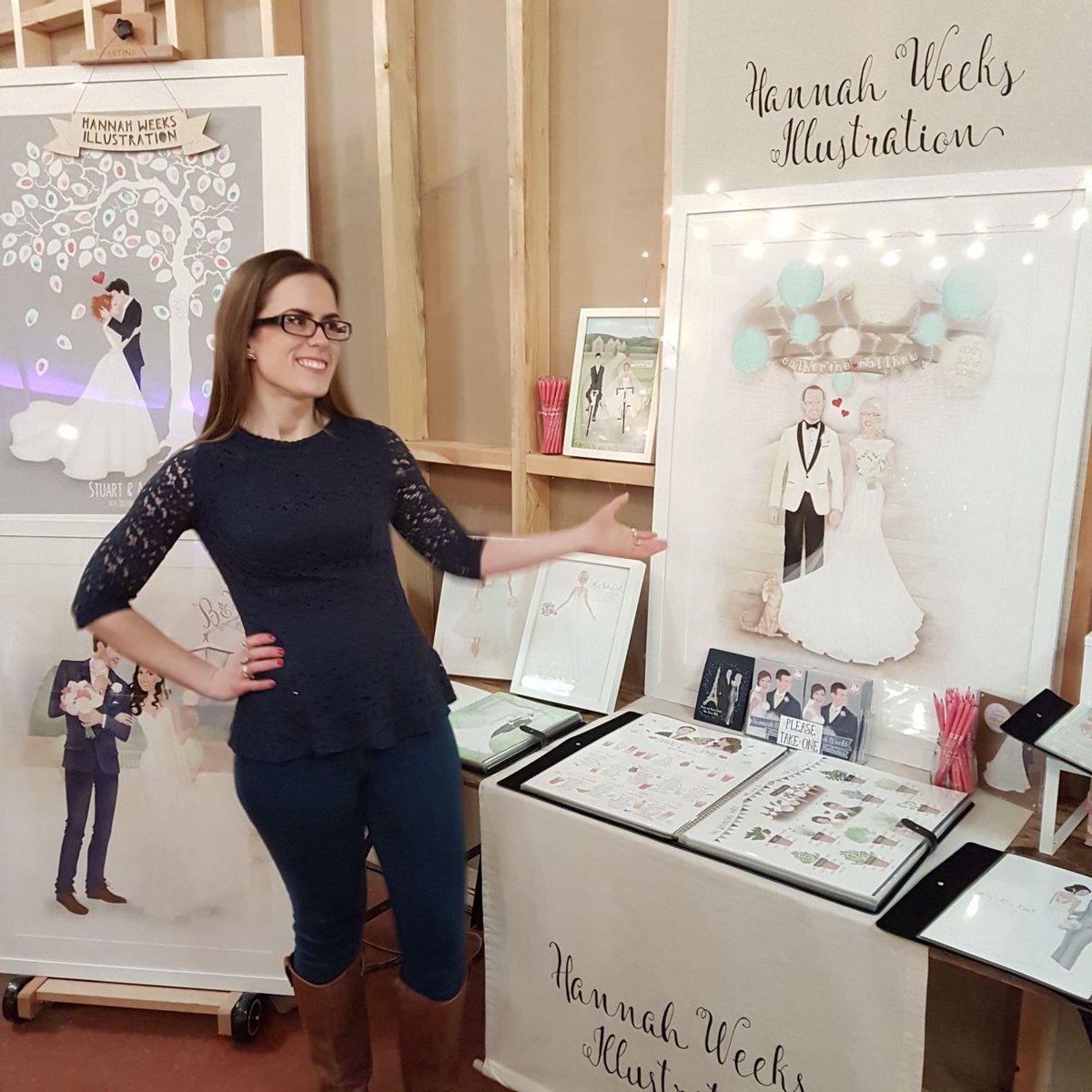 Flying by to say hello #WeddingHour! I hope you're having a good week? I had an excellent weekend exhibiting at <a href="/CuriousParties/">Becky Hoh</a>. Read all about it on my blog - bit.ly/mcwf-blog. <a href="/WeddingAffair/">The Wedding Affair</a>