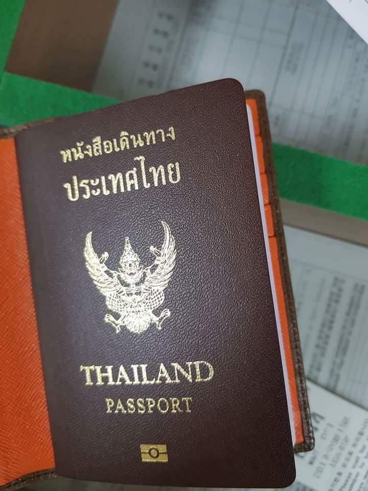 ZeLyNn's tweet photo. เยี่ยมไปเลยพี่น้อง  นอกจากจะลักลอบเข้าไปทำงานผิดกฏหมาย ล่าสุดยังขนยาบ้าไปขายด้วยจ้า  โดนรวบที่อินชอน 7 ชีวิต  รวมถึงคำสั่งตรวจค้นคนไทยแบบพิเศษด้วย  😠😡😠😡 https://t.co/vImkKT9ybM