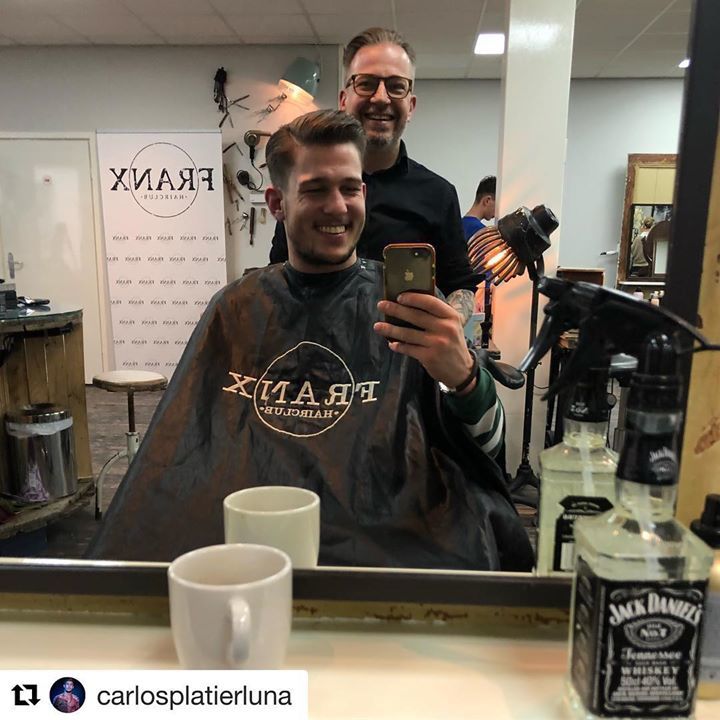 FranxHairclub's tweet photo. #Repost @carlosplatierluna with @get_repost
・・・
Haartjes weer fresh ✂️😍 #peakystyle #helemaalstrak @franxhairclub. 
#barbering #barbier #barberlife #freshcut #haircut #cleancut #wahl #wahlpro #hairstyle #guyshair #fade #faded #skinfade #razorfade #menscut #menshair #wahl… https://t.co/wgf5ZBK646