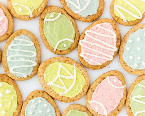 With Easter fast approaching!
These delicious Gluten Free Easter Egg Sugar Cookies made with Simple Mills Almond Flour Pancake &amp; Waffle Mix are fun to make and a great treat!
Recipe available on our website.