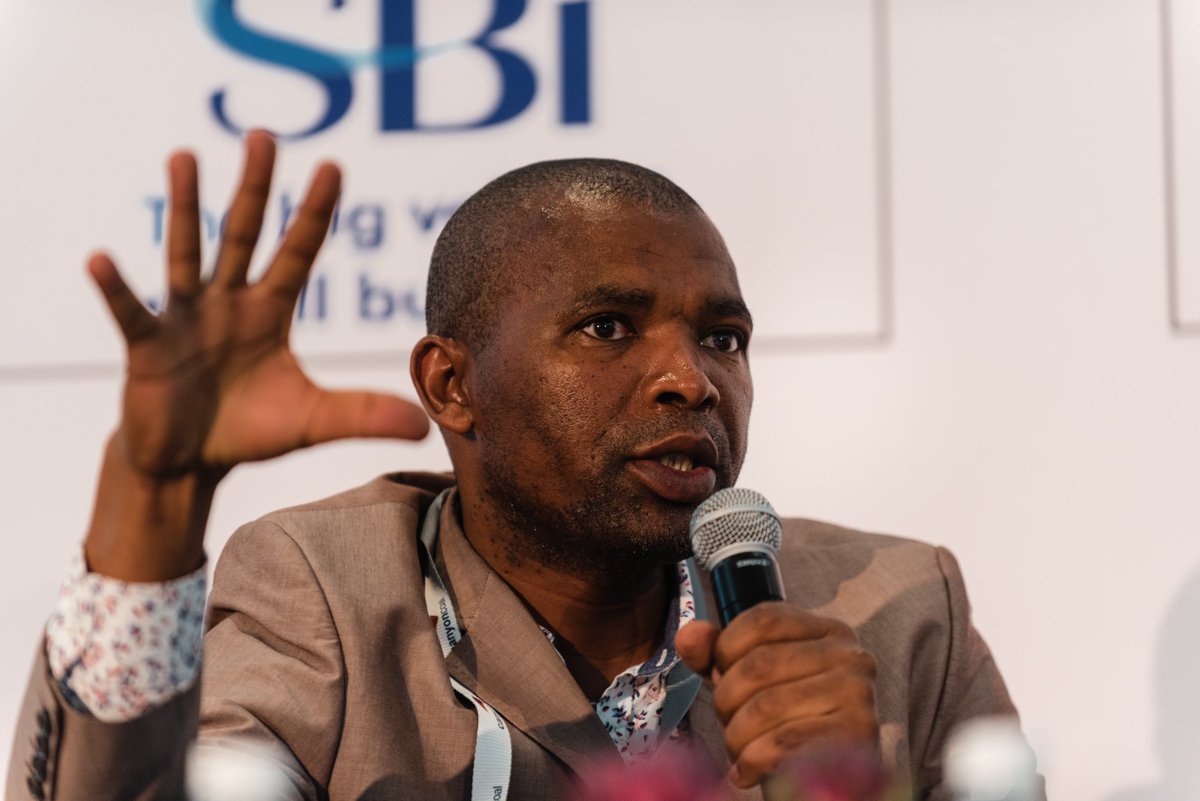 WvdMPhotography's tweet photo. Very interesting panel chaired by Clive Govender at @CrossBorderMine Indaba 2018. #CBMSIndaba2018 @joburgindaba   #eventphotography #wynandvandermerwe @HarmonyGoldNews @Implats   @SBI_SouthAfrica #africansunmining @zbswanepoel @IsimiloDBO @cipsnews   @phambilicm #cdn @DRAGlobal https://t.co/TGy7J9dwS5