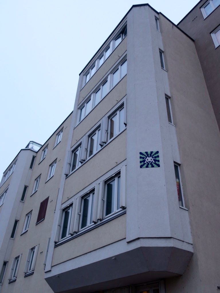 vudansmarue's tweet image. Banlieue #enlargeyourparis #flashinvaders #levezlesyeux #vincennes #saintmaurice #charenton