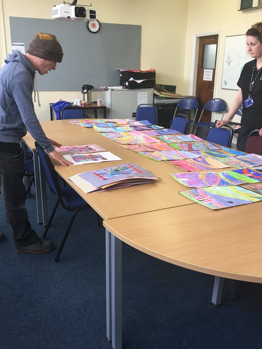 So today we have had Grega <a href="/CANS_art/">CANS</a> in to help judge our BIB children’s painting competition. This years theme ‘What a Bloomin Performance’ to celebrate the 250th anniversary of #PhilipAstley and the creation of the modern circus #AreYOUawinner? #Findoutsoon