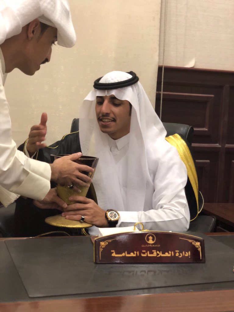 abood_ALAFARI's tweet photo. اللهم لك الحمد حتى ترضى ، ولك الحمد اذا رضيت ، ولك الحمد بعد الرضاء ..
بعد مُضي خمس سنوات بفضل من الله ثم دعاء الوالدين والأحبة تخرجت من #جامعه_حايل قسم #الهندسة_الميكانيكا .
وأسال الله التوفيق لي ولزملائي في خدمة الدين والوطن ♥️ https://t.co/u8FE34BKvp