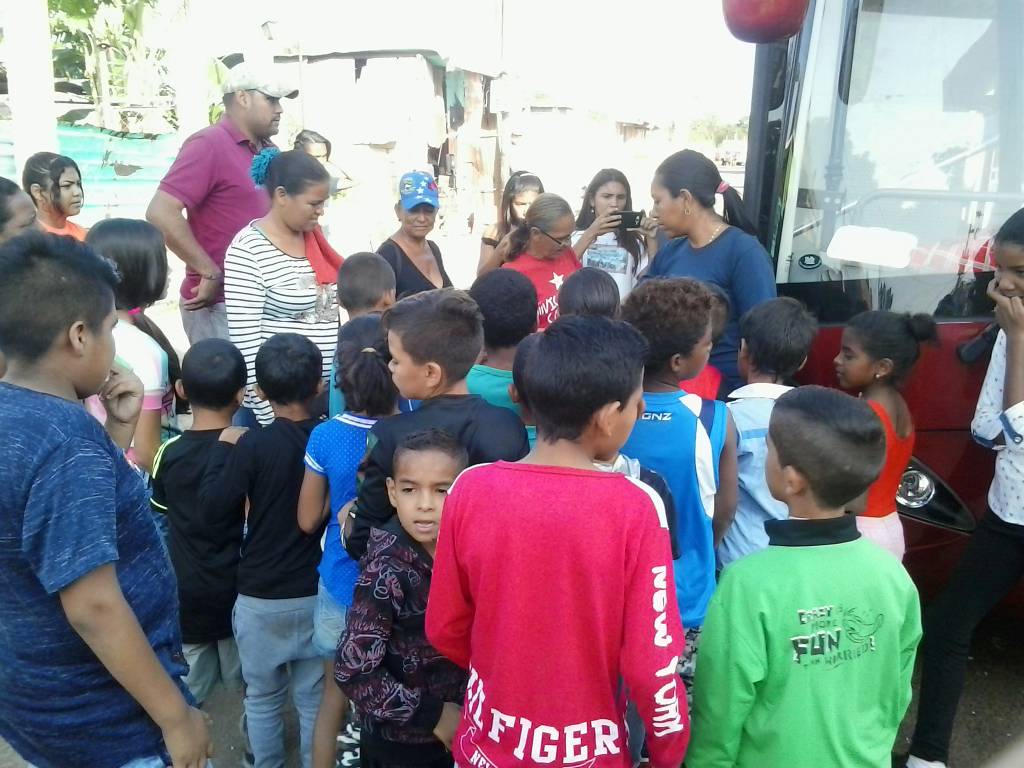 SecAmbienteGBZ's tweet photo. Secretaría de Ambiente brindándole felicidad a nuestras comunidades en esta semana santa 2018 https://t.co/tn9A2G5pB8
