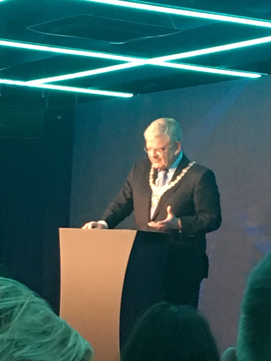 JeroenKreijkamp's tweet photo. Groot moment voor startup en scale-up community in Utrecht: opening gebouw voor >200 ondernemers! Dot Slash ./ Utrecht, welkom door burgemeester https://t.co/WFJ1isKLcc