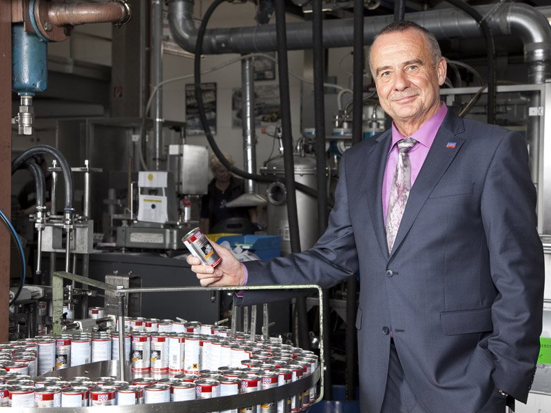 Ein Mann, ein Wort. <a href="/liqui_moly_gmbh/">LIQUI MOLY</a> Chef Ernst Prost redet im Interview mit @Produktion_de Klartext über (zu niedrige) Löhne, (fehlende) Wertschätzung und den (vermeintlichen) Fachkräftemangel. Das Interview in voller Länge gibt es hier: bit.ly/2GgqN9v