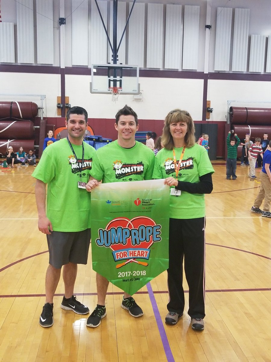 MerriamBraves's tweet photo. Our P.E. teachers representing for Jump Rope for Heart. @American_Heart https://t.co/pw6MxxPXpt