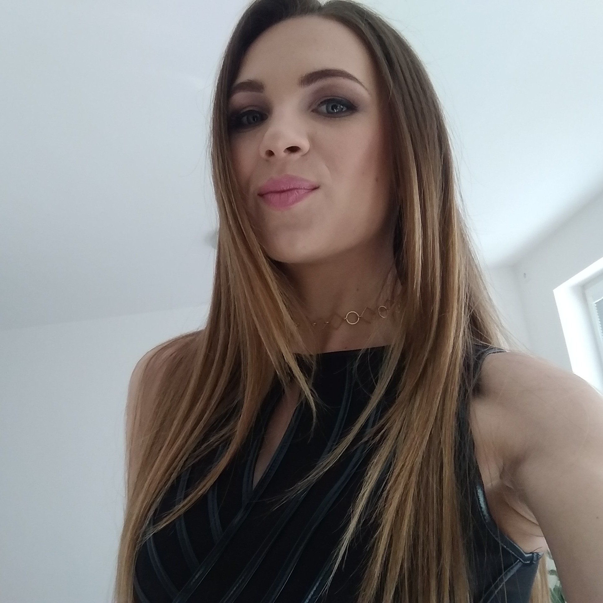 Facebook Sensation: Veronica Perasso'S New Photo - n1ukqrr