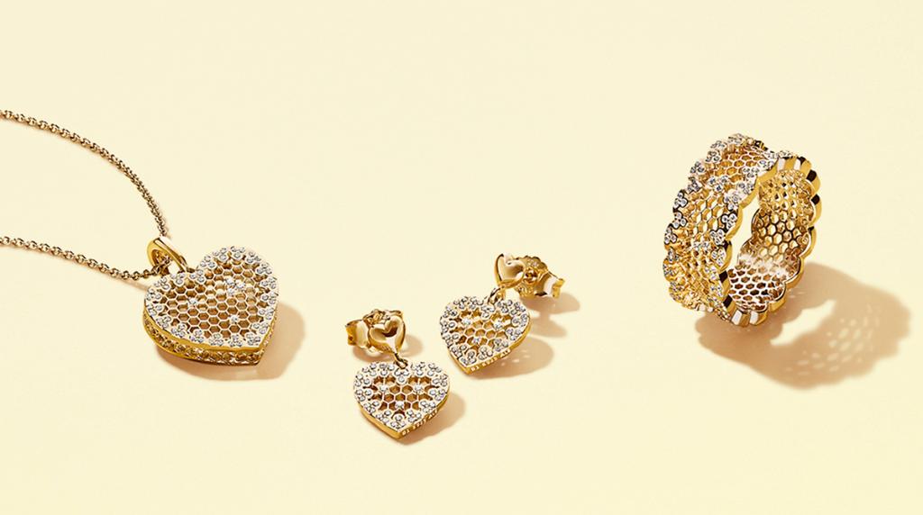 Honeycomb Lace collection 