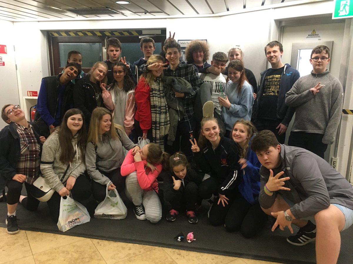 LlanCollMusic's tweet photo. Hello UK #LlanCollGermany2018 https://t.co/fbuwwIpa5z