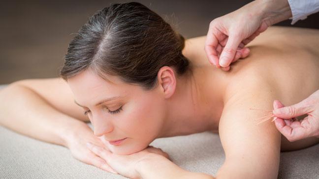 HenderHands's tweet photo. RT @SarumPhysio: 8 things you probably didn’t know about acupuncture via @bt_uk #Acupuncture https://t.co/GSa4hyuiL9 https://t.co/nSMjeHbwUy
