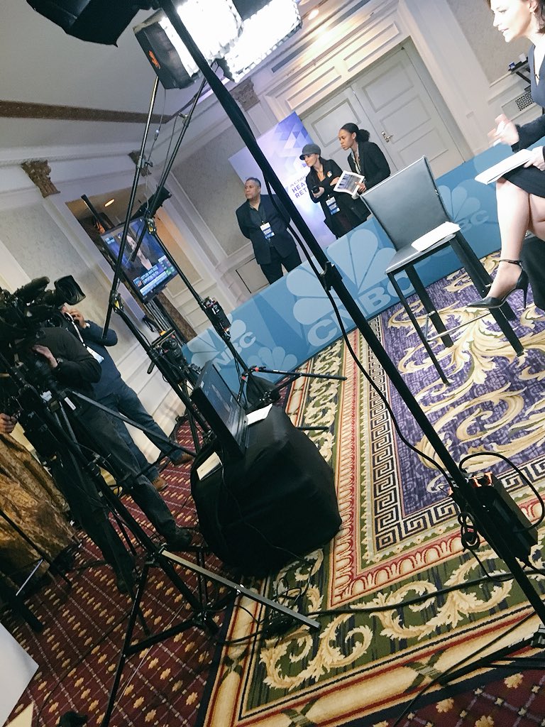 maddielamp's tweet photo. @megtirrell on biosimilars and Gottlieb’s talk, live from #HealthyReturns on @cnbc @cnbcevents https://t.co/95WMcP2xM3