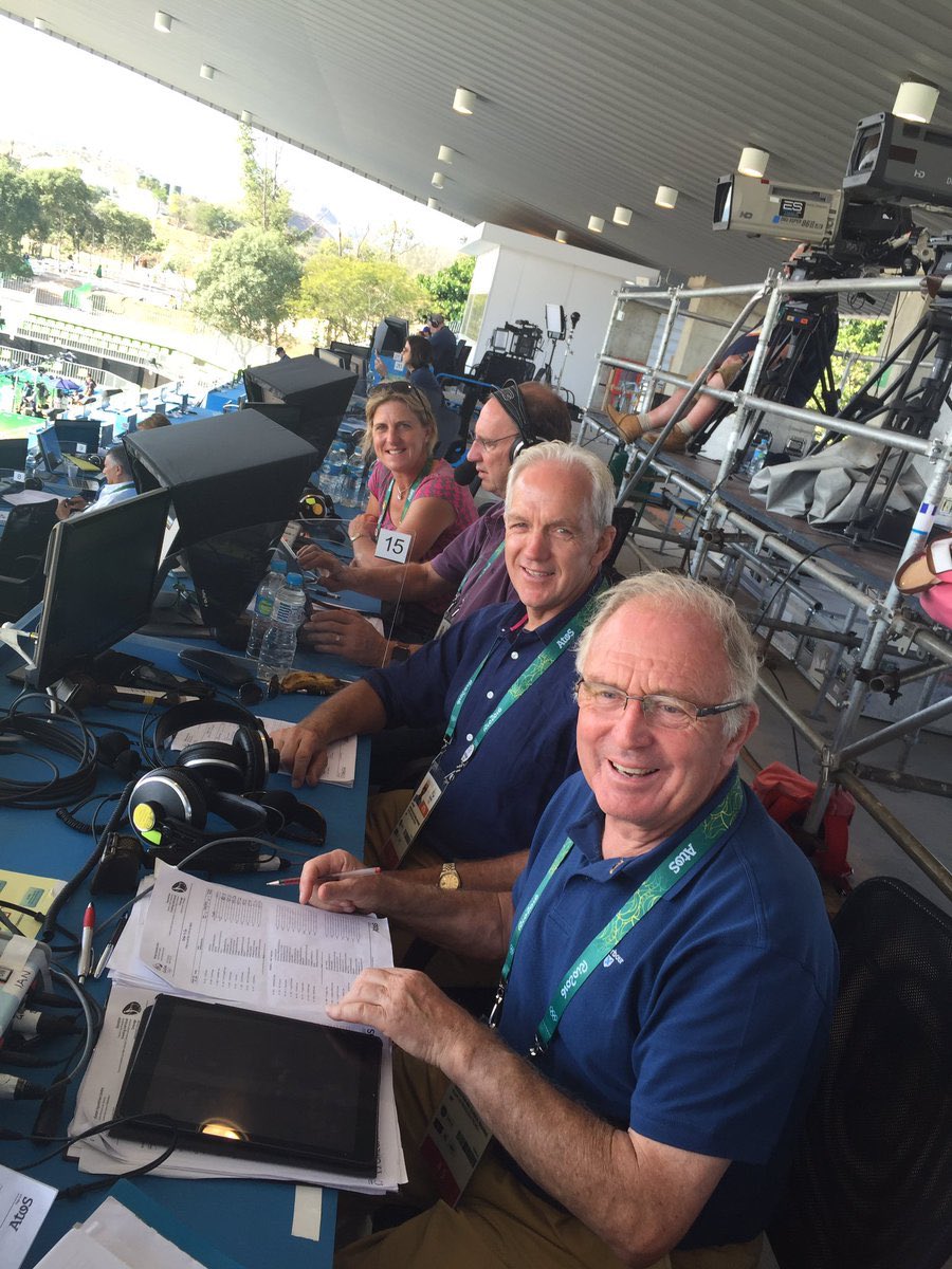 RuyFonseca's tweet image. That’s how we’ll always remember you my friend , a great man , a great official , a fighter for the Equestrian  sport ..with the unforgettable voice 🎤 of the equestrian world 😞 . My thoughts with Angela and all family #rip Mike Tucker thank you 🙏 @BBCSport #sadday