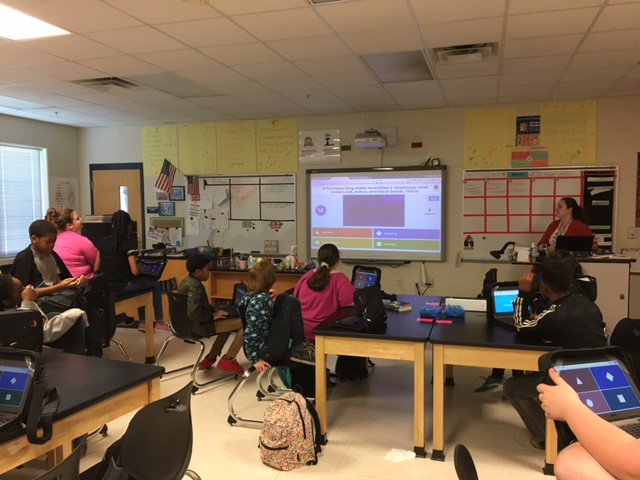 For the love of animals! Ms. Farley's sixth graders play Kahoot to review behavioral and structural adaptations of animals <a href="/RAMiddle_RAMS/">Robert Anderson</a>. #RAMSInspire