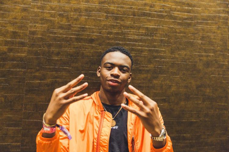 dmymag's tweet photo. . @Not3sofficial is conquering UK music one song at a time https://t.co/vikjXDty9i https://t.co/toMtROVnfr