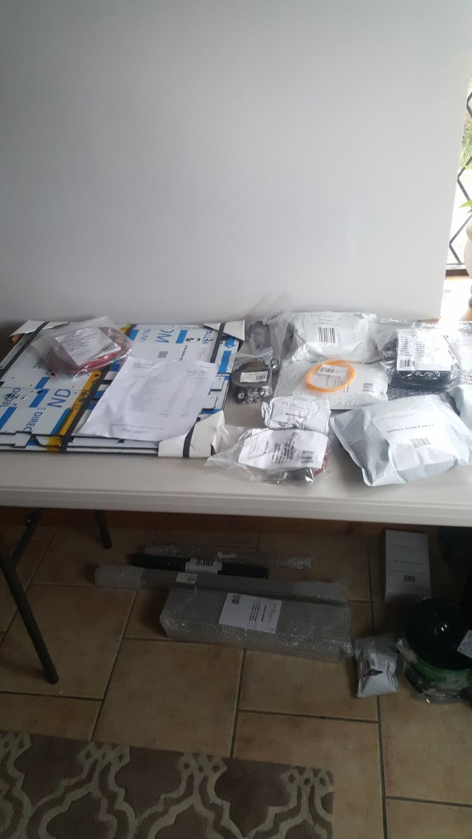 DarrenIrl's tweet photo. Let the fun begin #folgertech #3dprinter @ColinJ_Keogh thanks for the recommendation can't wait to get this beast together. Be prepared for lots of questions next ππ https://t.co/9wTkt2MLmP