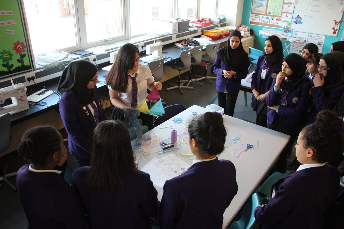 wrhs1118's tweet image. Some great work going on in the Design, Create, Perform faculty during this #DeepLearningDay