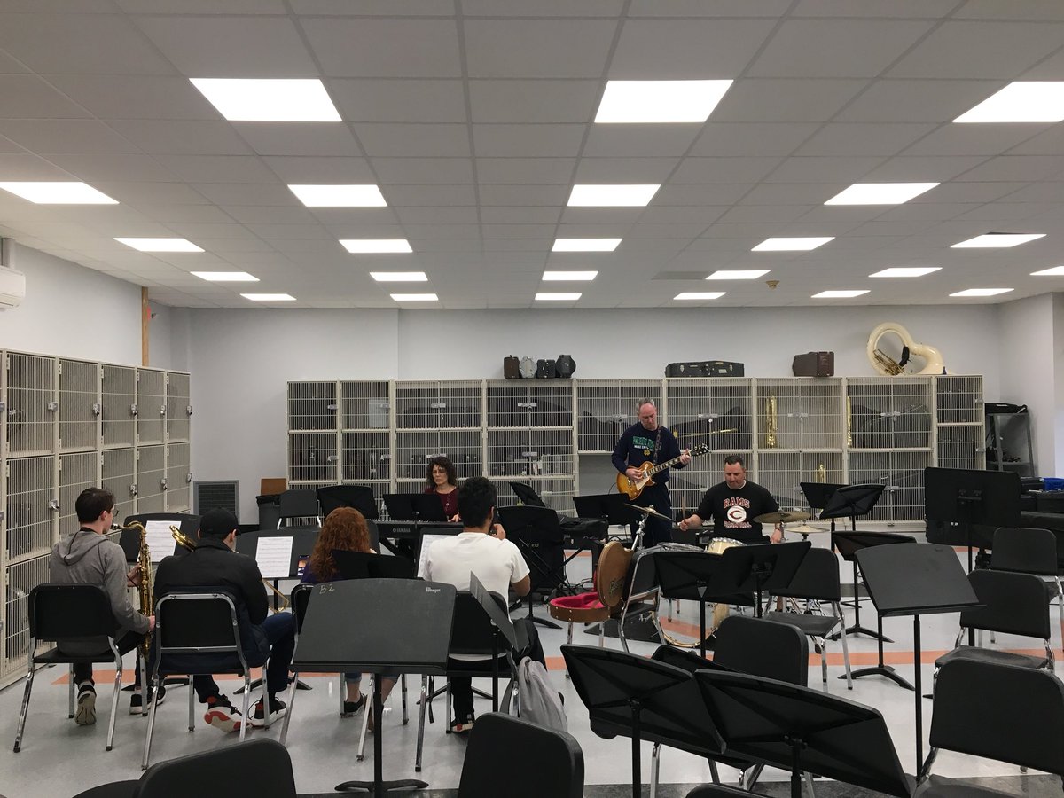 WTCMusicdept's tweet photo. Happy Music In Our Schools Month! More morning performances at WTCMS and WTCHS ! #MIOSM2018 @NAfME @WTClarkeMS @emeadowschools @EastMeadowArts @WTCRams https://t.co/FWiwKxFmld