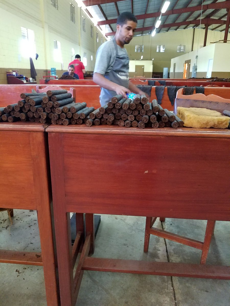 Cuban Stock Cigars tweet media