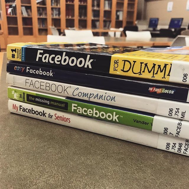 ...too soon? #librarylife #facebook #fordummies ift.tt/2Gf18hc